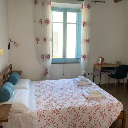 Alba Chiara Bed & Breakfast *